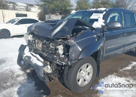 2015 Toyota Tacoma Base V6 из США, поврежденный, VIN 3TMMU4FN1FM080835